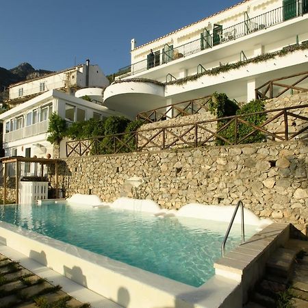 Hotel Il Pino Праяно Екстериор снимка