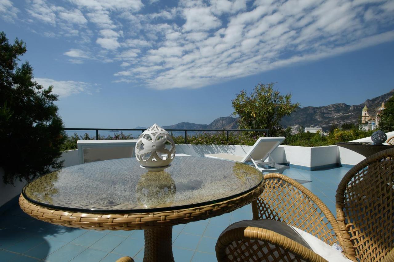 Hotel Il Pino Праяно Екстериор снимка