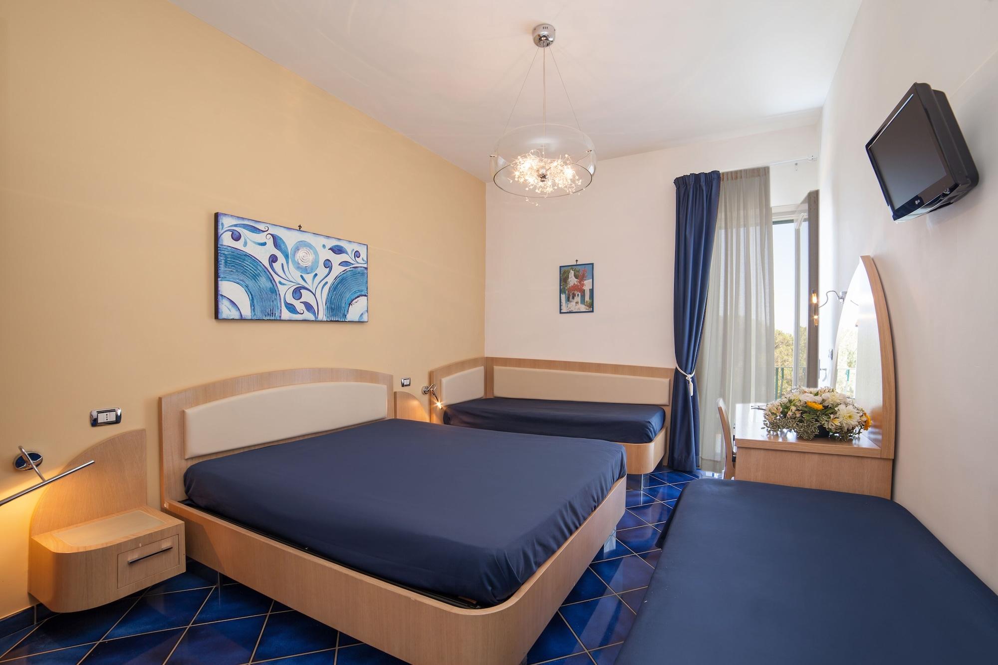 Hotel Il Pino Праяно Екстериор снимка